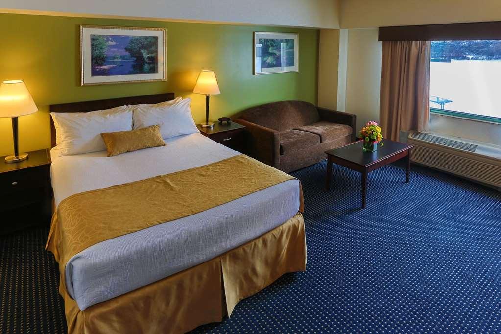 Grand Harbor Resort Dubuque Room photo